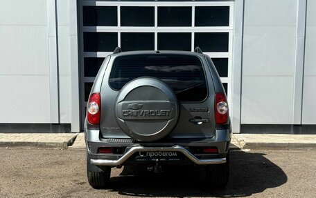 Chevrolet Niva I рестайлинг, 2012 год, 550 000 рублей, 4 фотография
