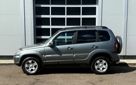 Chevrolet Niva I рестайлинг, 2012 год, 550 000 рублей, 2 фотография