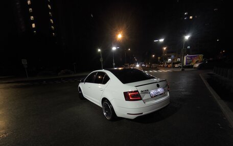 Skoda Octavia, 2017 год, 700 000 рублей, 3 фотография