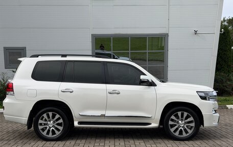 Toyota Land Cruiser 200, 2014 год, 4 000 000 рублей, 6 фотография