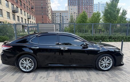 Toyota Camry, 2020 год, 2 550 000 рублей, 15 фотография