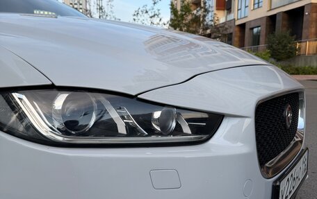 Jaguar XE I рестайлинг, 2015 год, 1 590 000 рублей, 8 фотография