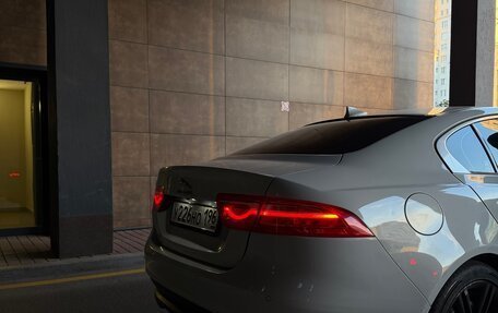 Jaguar XE I рестайлинг, 2015 год, 1 590 000 рублей, 19 фотография