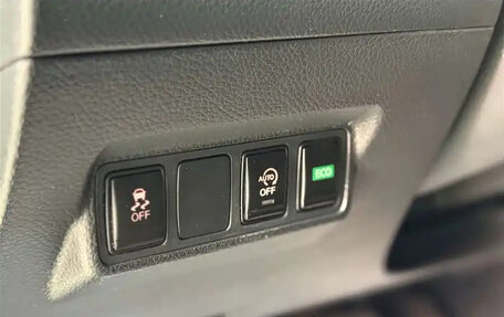 Nissan Tiida, 2022 год, 1 000 000 рублей, 14 фотография