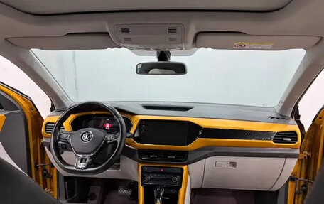 Volkswagen T-Cross I, 2022 год, 1 634 911 рублей, 8 фотография