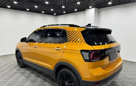 Volkswagen T-Cross I, 2022 год, 1 634 911 рублей, 4 фотография