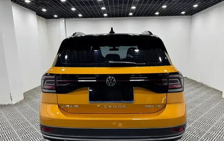 Volkswagen T-Cross I, 2022 год, 1 634 911 рублей, 5 фотография