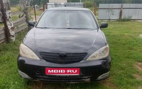 Toyota Camry V40, 2002 год, 630 000 рублей, 3 фотография
