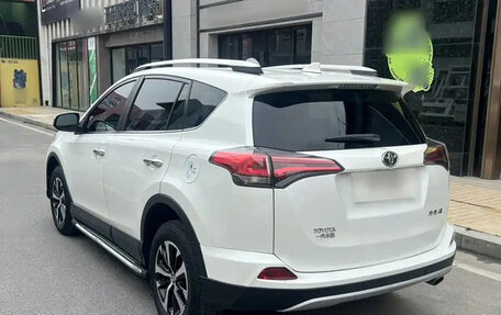 Toyota RAV4, 2019 год, 1 711 008 рублей, 6 фотография