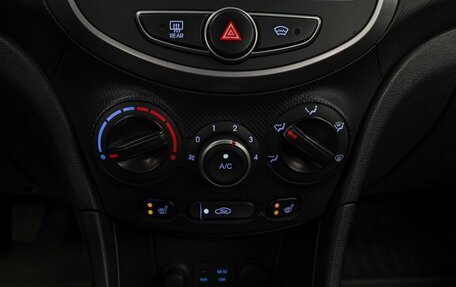 Hyundai Solaris II рестайлинг, 2014 год, 979 000 рублей, 12 фотография