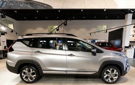 Mitsubishi Xpander, 2026 год, 2 370 000 рублей, 5 фотография