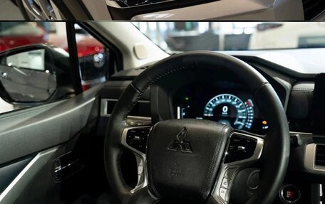 Mitsubishi Xpander, 2026 год, 2 370 000 рублей, 12 фотография