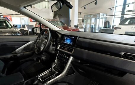 Mitsubishi Xpander, 2026 год, 2 370 000 рублей, 10 фотография