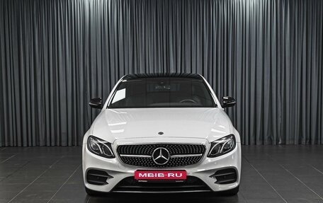 Mercedes-Benz E-Класс, 2019 год, 3 449 000 рублей, 3 фотография