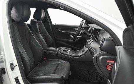 Mercedes-Benz E-Класс, 2019 год, 3 449 000 рублей, 8 фотография