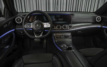 Mercedes-Benz E-Класс, 2019 год, 3 449 000 рублей, 6 фотография