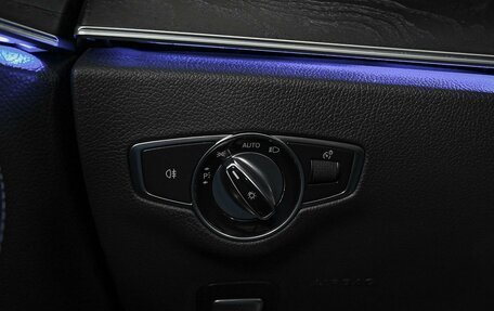 Mercedes-Benz E-Класс, 2019 год, 3 449 000 рублей, 20 фотография