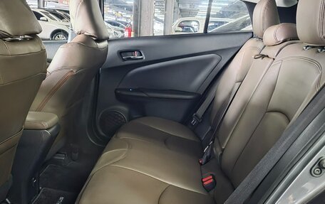 Toyota Prius IV XW50, 2017 год, 1 550 002 рублей, 13 фотография