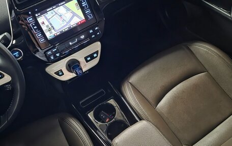 Toyota Prius IV XW50, 2017 год, 1 550 002 рублей, 19 фотография