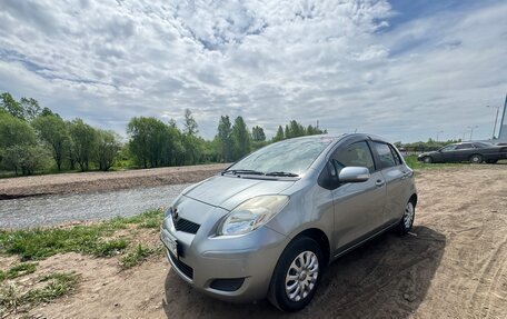 Toyota Vitz, 2010 год, 680 000 рублей, 3 фотография