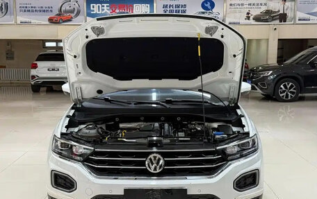 Volkswagen T-Roc I, 2022 год, 1 534 017 рублей, 7 фотография