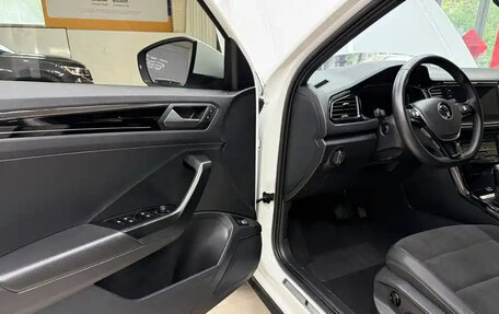 Volkswagen T-Roc I, 2022 год, 1 534 017 рублей, 12 фотография