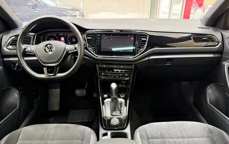 Volkswagen T-Roc I, 2022 год, 1 534 017 рублей, 9 фотография