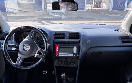 Volkswagen Polo VI (EU Market), 2011 год, 535 000 рублей, 31 фотография