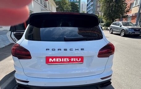 Porsche Cayenne III, 2015 год, 4 000 000 рублей, 4 фотография