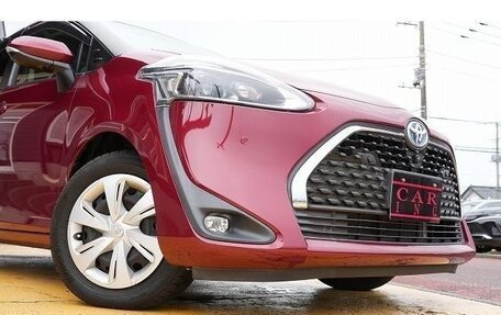 Toyota Sienta II, 2021 год, 1 200 666 рублей, 2 фотография