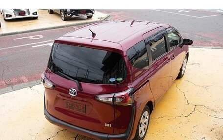 Toyota Sienta II, 2021 год, 1 200 666 рублей, 11 фотография