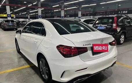 Mercedes-Benz A-Класс, 2022 год, 1 980 000 рублей, 6 фотография
