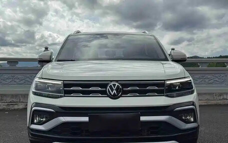 Volkswagen T-Cross I, 2021 год, 1 300 666 рублей, 2 фотография
