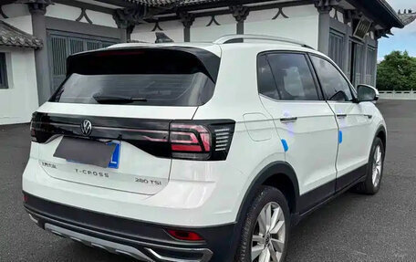 Volkswagen T-Cross I, 2021 год, 1 300 666 рублей, 7 фотография