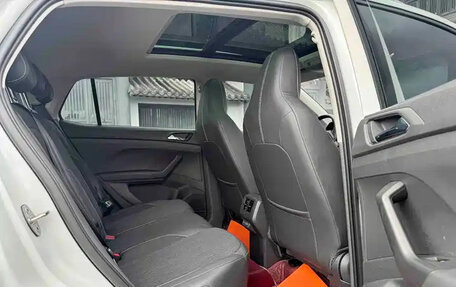 Volkswagen T-Cross I, 2021 год, 1 300 666 рублей, 18 фотография