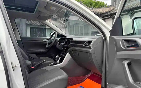 Volkswagen T-Cross I, 2021 год, 1 300 666 рублей, 17 фотография