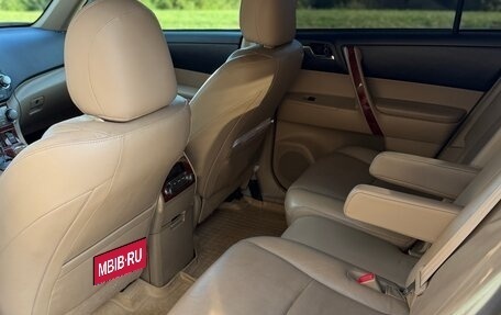 Toyota Highlander III, 2010 год, 1 800 000 рублей, 9 фотография