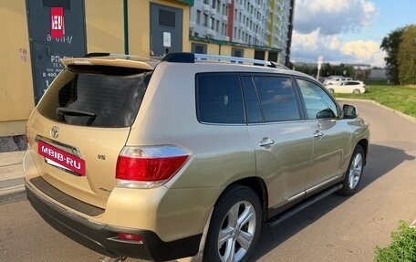 Toyota Highlander III, 2010 год, 1 800 000 рублей, 6 фотография