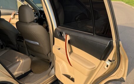 Toyota Highlander III, 2010 год, 1 800 000 рублей, 14 фотография