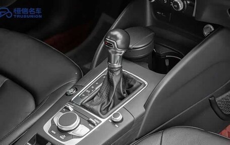 Audi A3, 2018 год, 1 515 000 рублей, 13 фотография