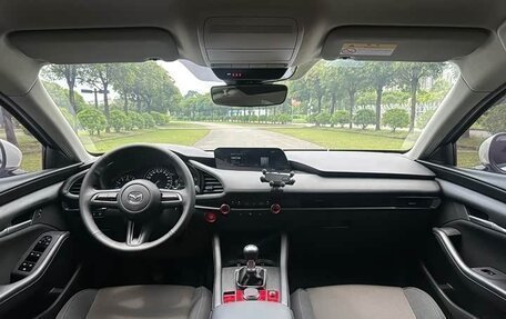 Mazda 3, 2022 год, 1 100 000 рублей, 10 фотография