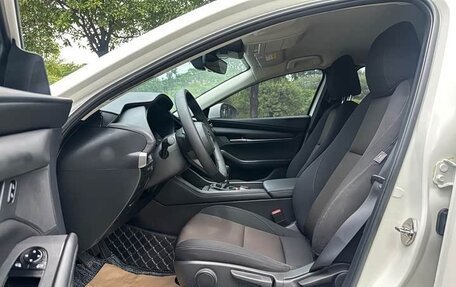 Mazda 3, 2022 год, 1 100 000 рублей, 7 фотография