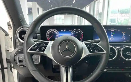 Mercedes-Benz A-Класс, 2023 год, 1 642 000 рублей, 11 фотография