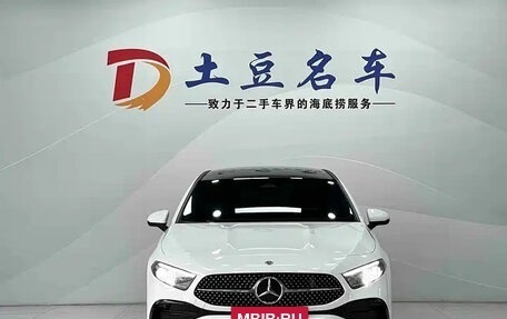 Mercedes-Benz A-Класс, 2023 год, 1 642 000 рублей, 2 фотография