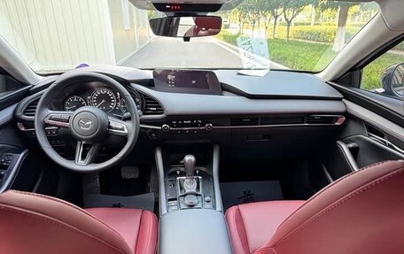 Mazda 3, 2022 год, 1 330 000 рублей, 9 фотография