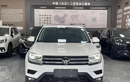 Volkswagen Tharu, 2023 год, 1 460 000 рублей, 2 фотография