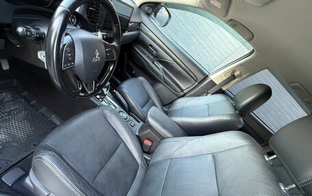 Mitsubishi Outlander III рестайлинг 3, 2015 год, 1 970 000 рублей, 33 фотография
