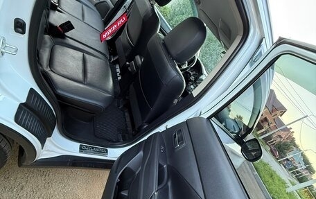 Mitsubishi Outlander III рестайлинг 3, 2015 год, 1 970 000 рублей, 24 фотография