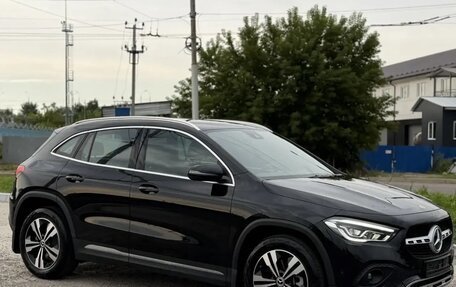 Mercedes-Benz GLA, 2020 год, 4 300 000 рублей, 3 фотография