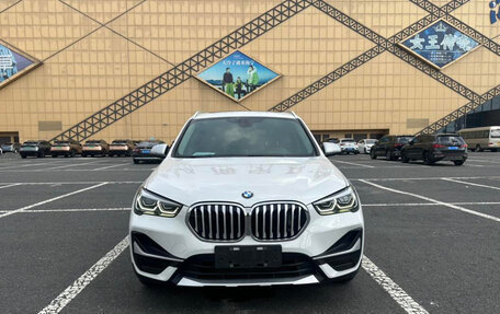 BMW X1, 2022 год, 2 100 000 рублей, 3 фотография